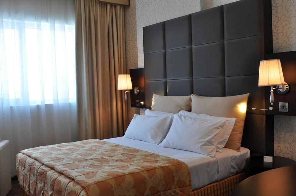 The Park Hotel Formerly Дубай Екстериор снимка